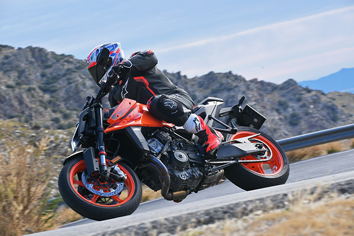 2024 KTM 990 Duke review