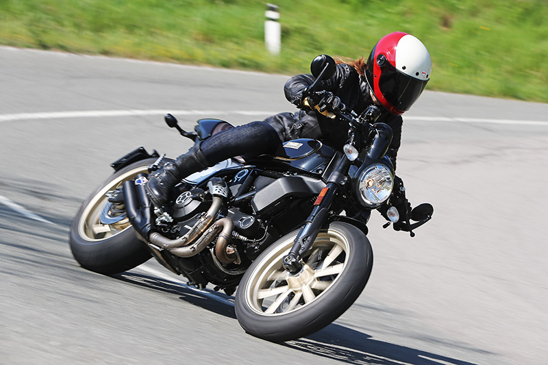 2017 Ducati Scrambler Cafe Racer